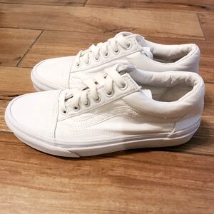 Vans Old Skool Canvas Shoe size 6 very clean!